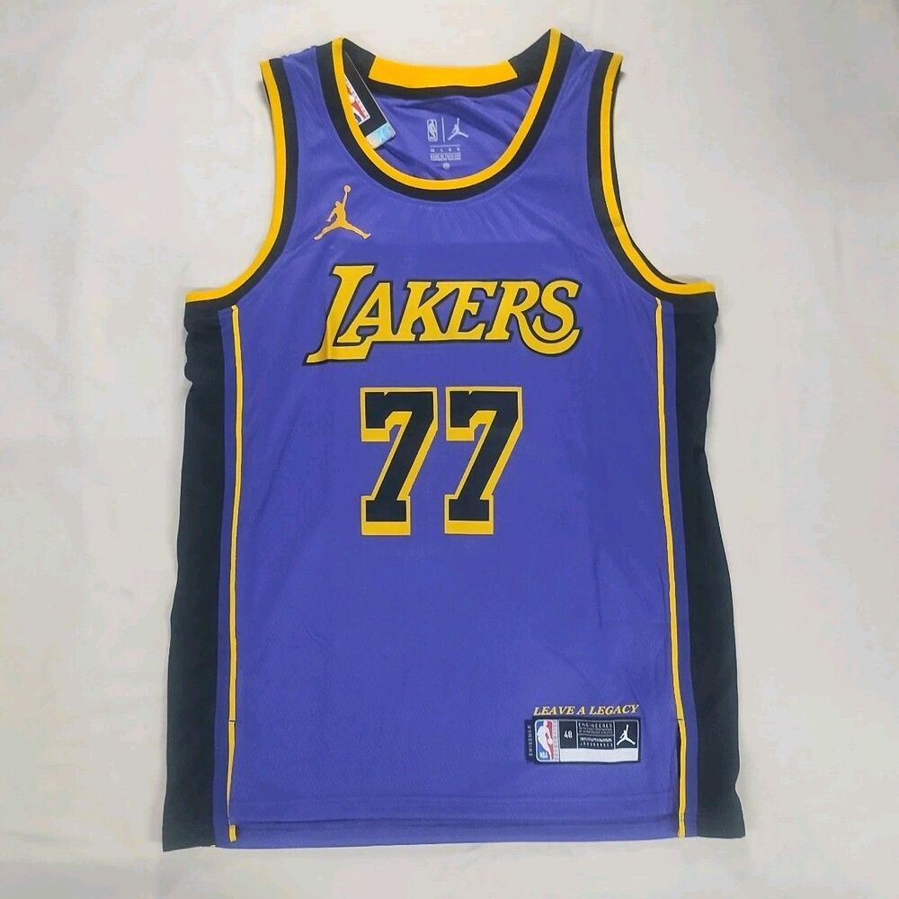 Luka Doncic #77 Stitched Purple Lakers Jersey Men's Size Large 48